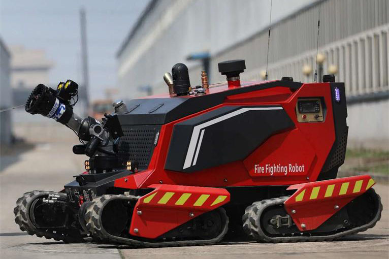 全地形消防機器人